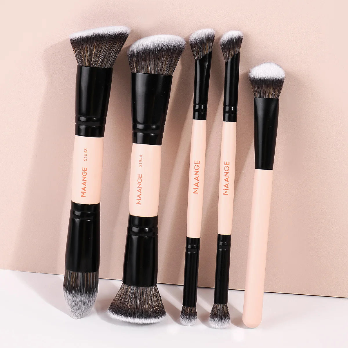 MAANGE Set de 5 brochas de maquillaje: incluye brochas para base, rubor, corrector y sombras de ojos. Kit multifuncional de brochas profesionales para maquillaje.