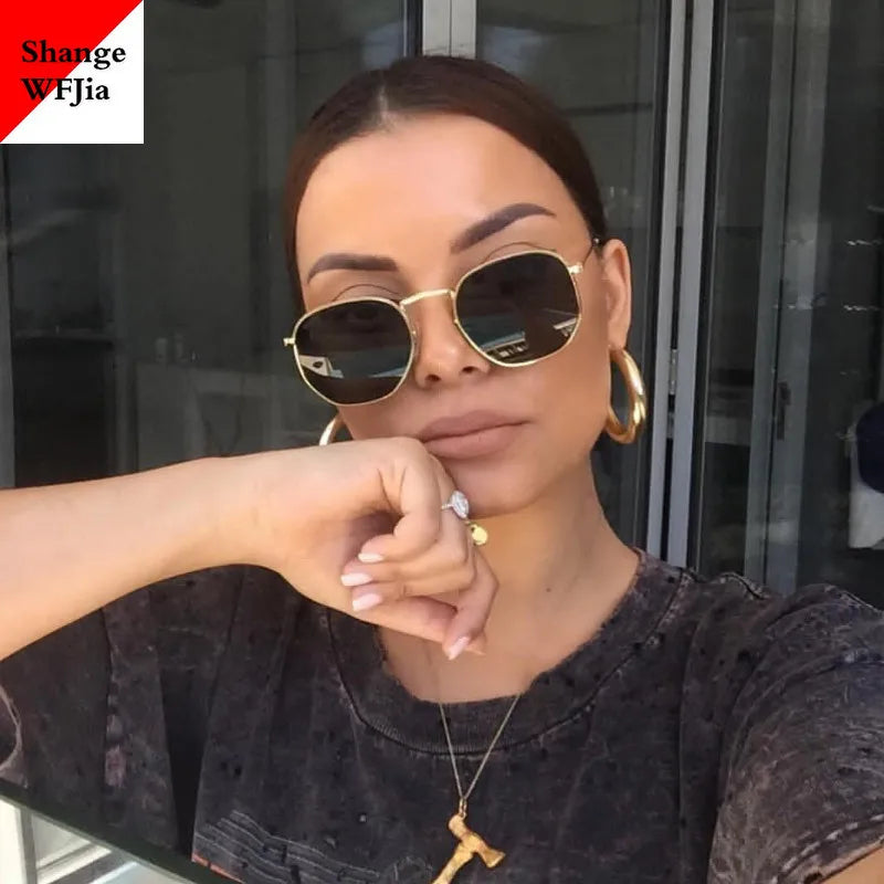 Gafas de sol hexagonales 2024 para hombre y mujer, estilo de marca. Ideales para conducir, uso diario y actividades al aire libre. Lentes modernos con protección UV400, elegantes y resistentes.