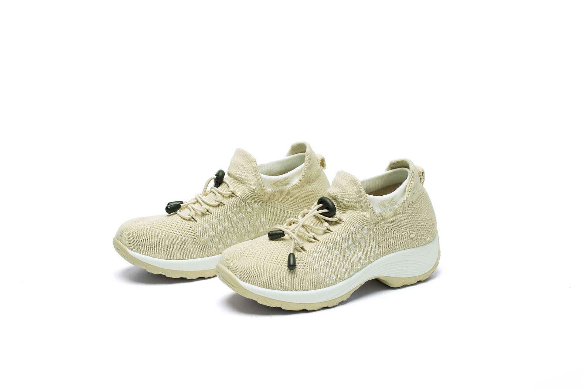 Nuevas zapatillas deportivas para mujer 2025. Diseño de punto Flyknit con malla transpirable, estilo moderno tipo calcetín, cómodas y ligeras. Zapatillas tipo “Mom Shoes” de tendencia, disponibles en tallas grandes.