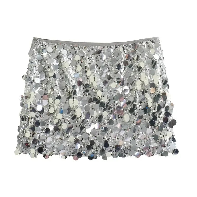 Falda mini de lentejuelas plateadas para mujer. Diseño de cintura alta con acabado brillante y estilo elegante. Moderna y llamativa, ideal para fiestas y looks Y2K.