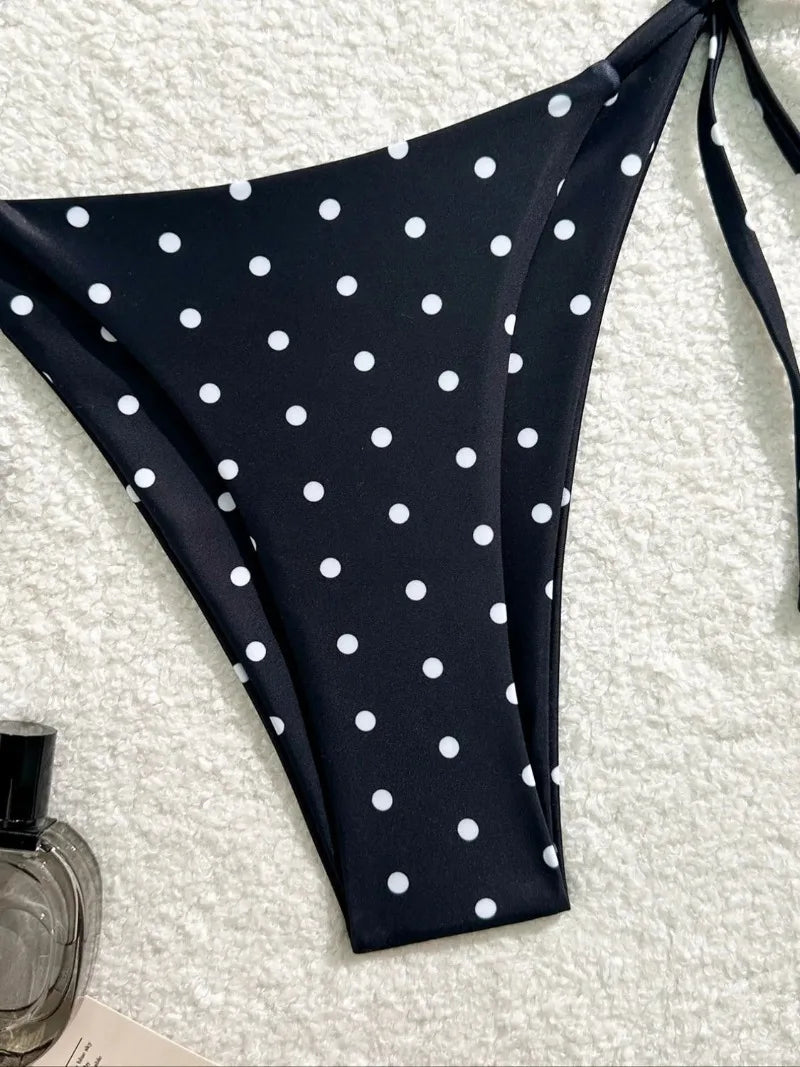 Conjunto de bikini sexy de 2 piezas para mujer con estampado de lunares en blanco y negro. Diseño de estilo americano, elegante y moderno, ideal para la playa, la piscina, vacaciones y días de verano.