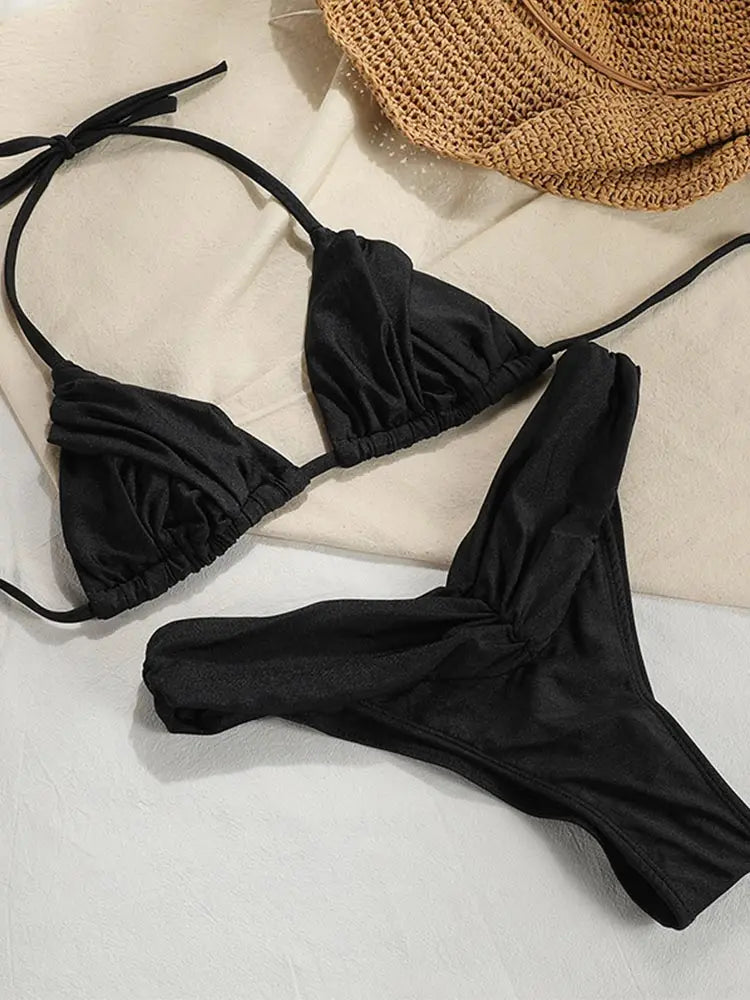 Conjunto de bikini sexy para mujer con diseño de pliegues y color liso. Bikini de triángulo con estilo micro, moderno y favorecedor, ideal para la playa, la piscina, vacaciones y días de verano.
