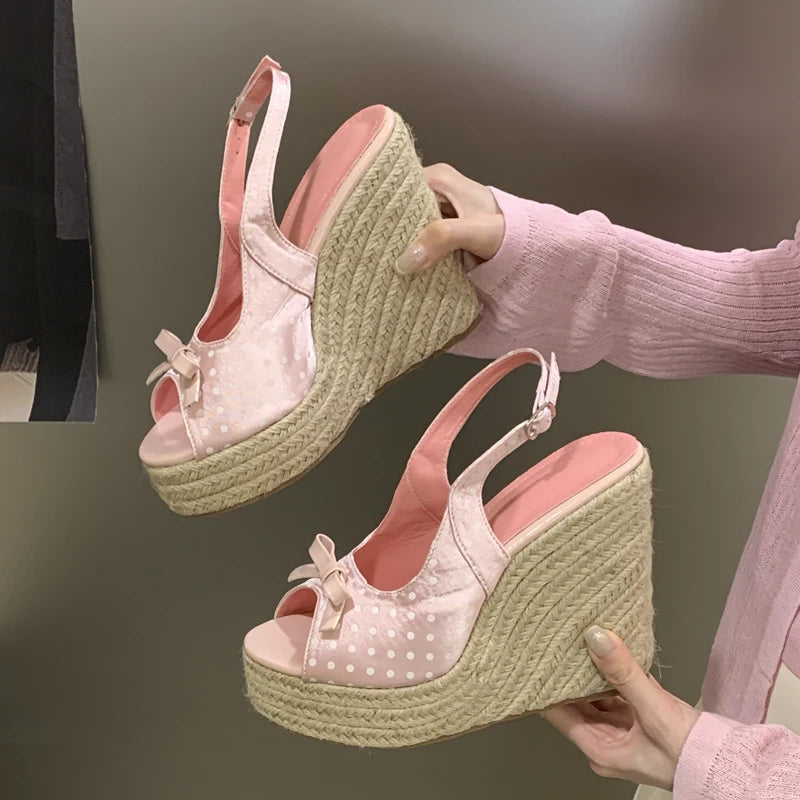 Sandalias Aneikeh de verano para mujer con plataforma y cuña de suela gruesa, acabado de estilo tejido, tacón alto, diseño casual de inspiración retro romana y detalle de lazo con lunares.