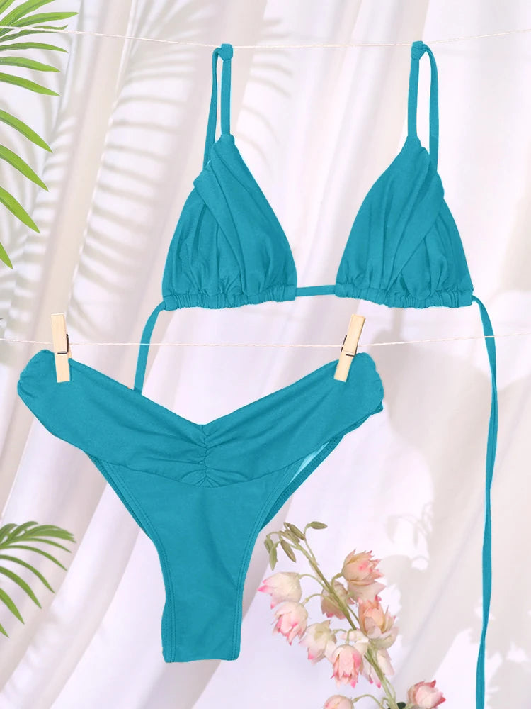 Conjunto de bikini sexy para mujer con diseño de pliegues y color liso. Bikini de triángulo con estilo micro, moderno y favorecedor, ideal para la playa, la piscina, vacaciones y días de verano.