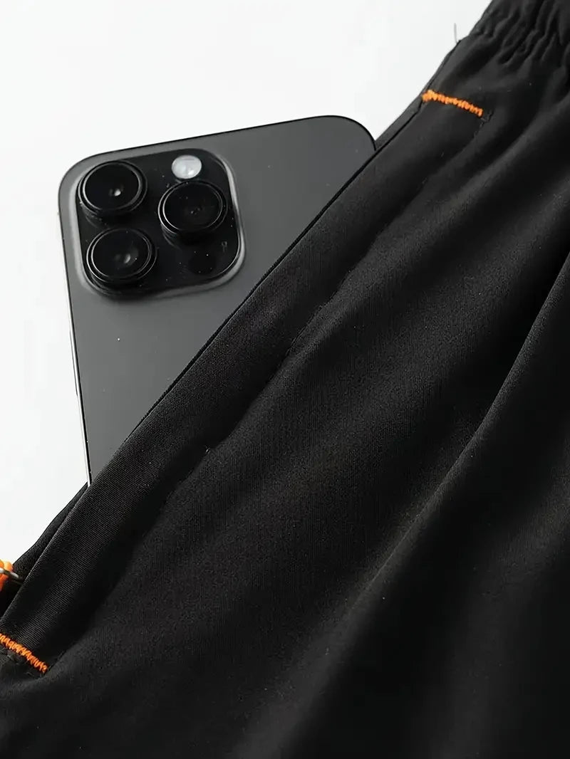 Nuevos shorts deportivos de verano para hombre. Diseño cómodo con cintura elástica, tejido transpirable y ligero, ideal para entrenar, hacer deporte o usar a diario. Disponibles en tallas grandes (Plus Size) para un ajuste cómodo y moderno.