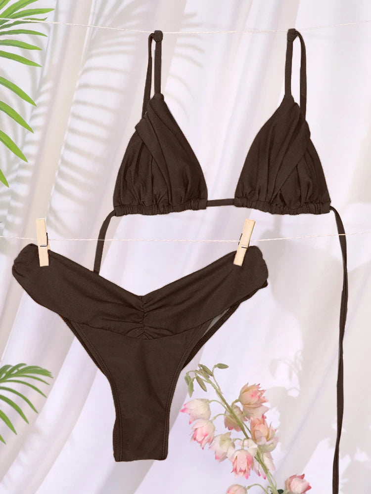 Conjunto de bikini sexy para mujer con diseño de pliegues y color liso. Bikini de triángulo con estilo micro, moderno y favorecedor, ideal para la playa, la piscina, vacaciones y días de verano.