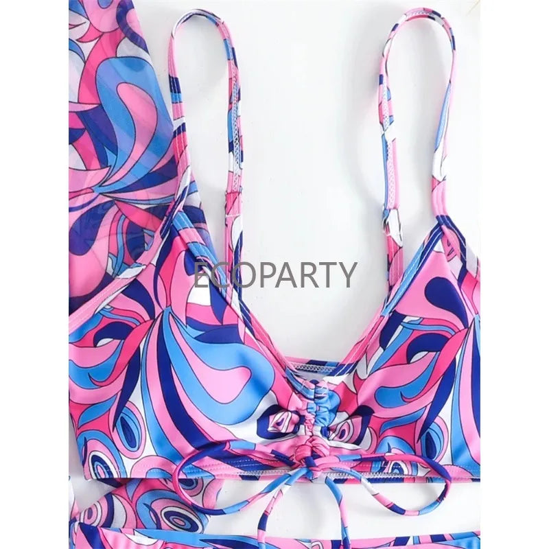 Conjunto de bikini de 3 piezas para mujer con estampado moderno, cintura alta y cubrebaño de manga larga con cordón ajustable y abertura lateral. Un diseño elegante y cómodo, ideal para la playa, la piscina, vacaciones y días de verano.