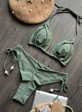 Bikini sexy de triángulo para mujer 2025. Conjunto de bikini brasileño con cuello halter, efecto push-up y elegante detalle de cadena metálica. Ideal para la playa, la piscina, vacaciones y días de verano.
