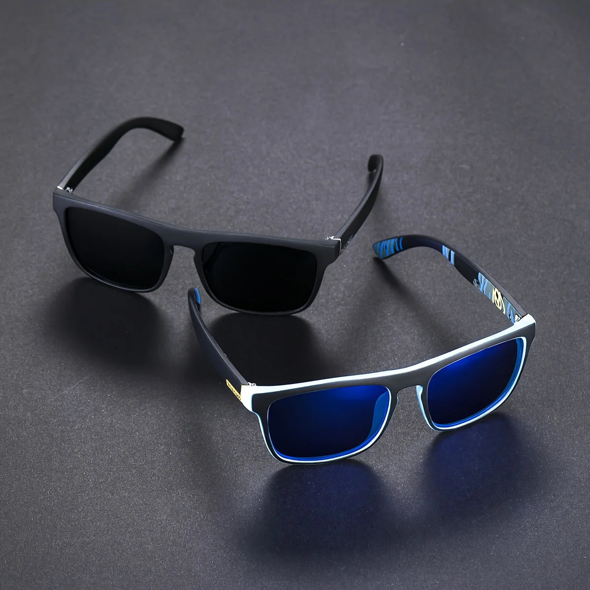 Pack de 2 gafas de sol cuadradas polarizadas con protección antirreflejo. Ideales para el verano, fiestas, vacaciones, viajes, conducir y pescar. Lentes cómodos, modernos y con excelente protección solar.