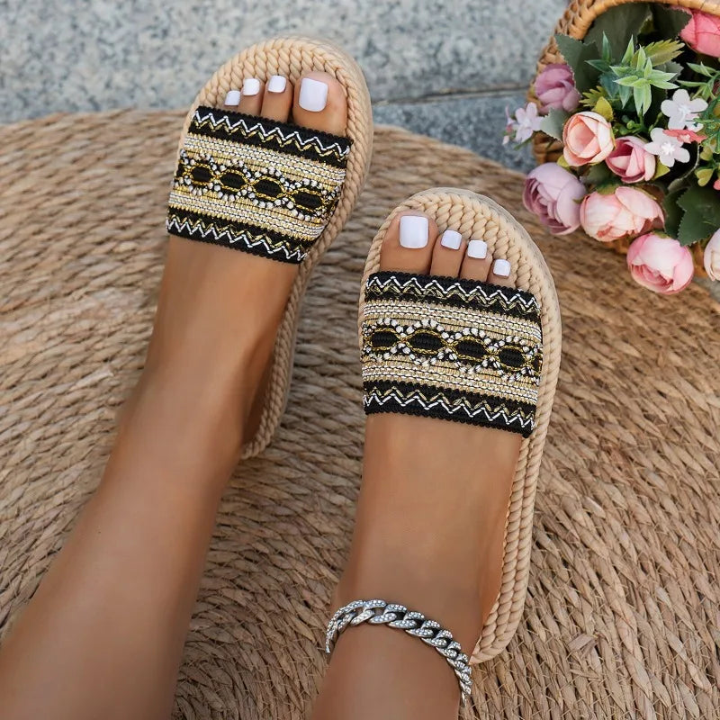 Zapatillas tipo chancla para mujer de exterior, planas, estilo diseñador, tallas grandes, sandalias bohemias de estilo étnico, con flecos decorativos, ideales para la playa. Chanclas deslizantes de moda para mujer.