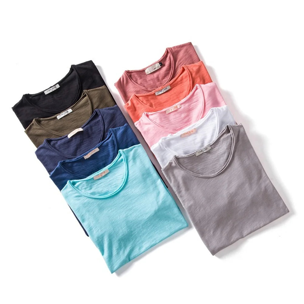 Camiseta de hombre 100% algodón. Diseño casual, suave y ligero, ideal para verano y fitness. Cuello redondo y manga corta, perfecta para uso diario o ropa de casa.